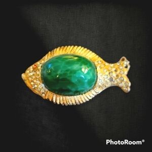 Vtg HAR Art Noveau Jelly Belly Jade Grumpy Fish Brooch